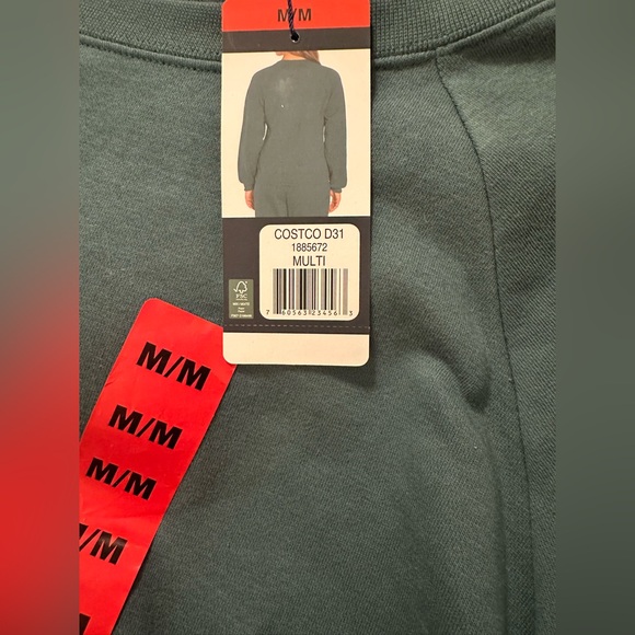 🤍 GAP Women’s Crewneck Sweatshirt – Size M – NWT 🤍 - Picture 2 of 2